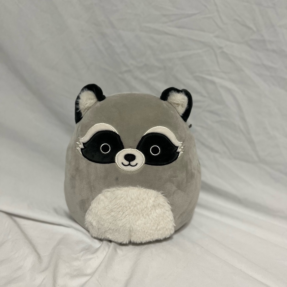 Raccoon squishmallow